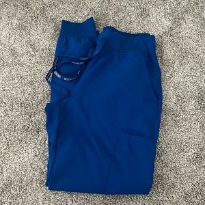 Med Couture Jogger scrubs